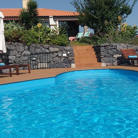 Banda Do Sol Self Catering Cottages Estreito da Calheta Kültér fotó