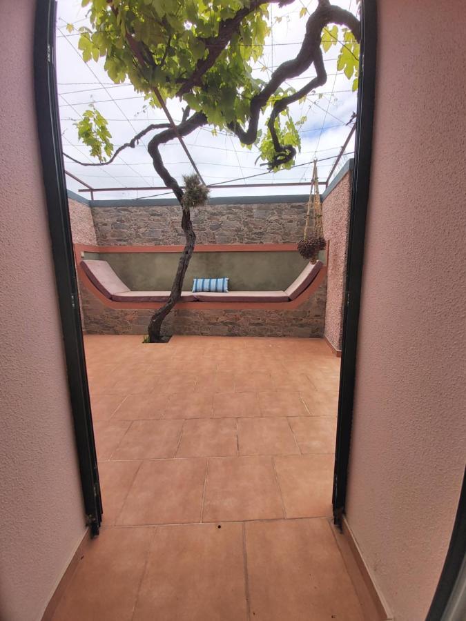 Banda Do Sol Self Catering Cottages Estreito da Calheta Kültér fotó