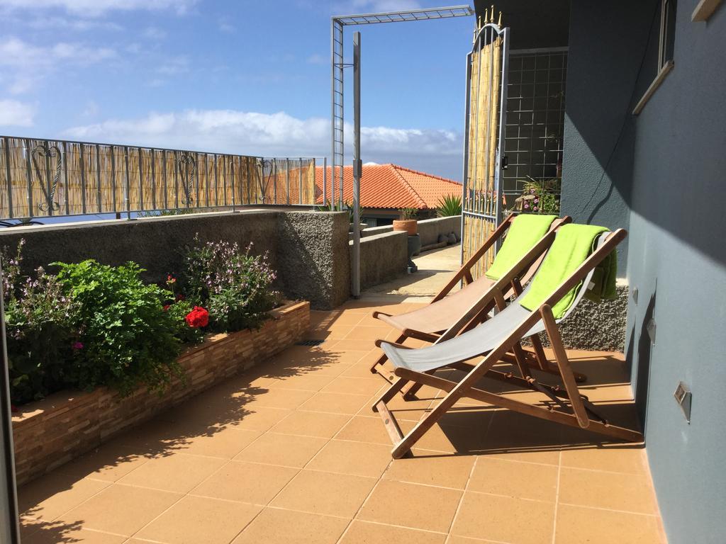 Banda Do Sol Self Catering Cottages Estreito da Calheta Kültér fotó
