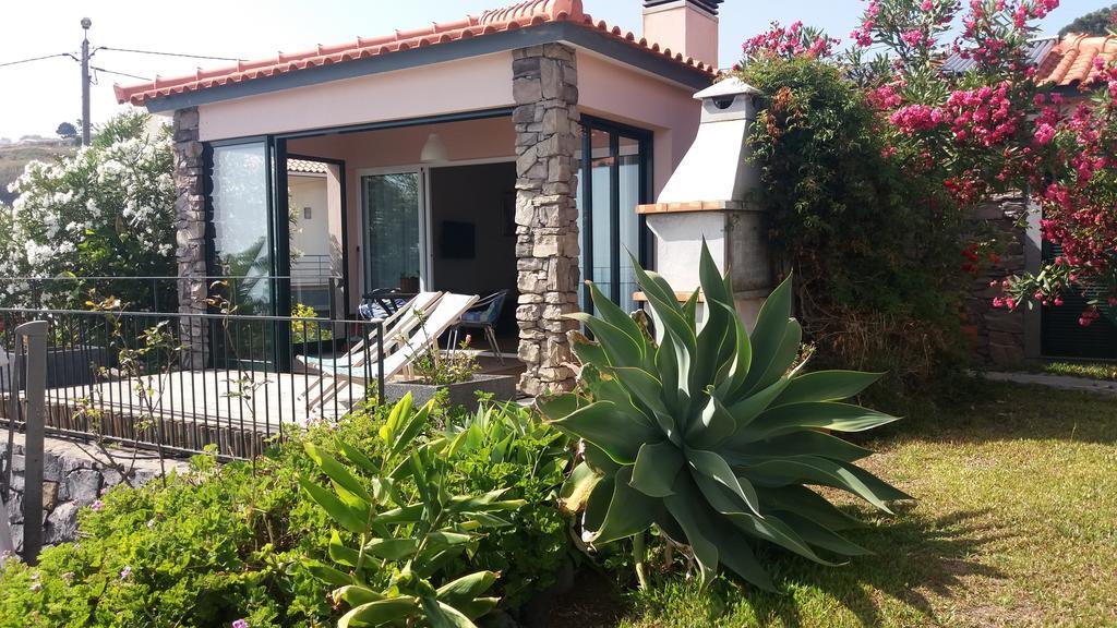Banda Do Sol Self Catering Cottages Estreito da Calheta Kültér fotó