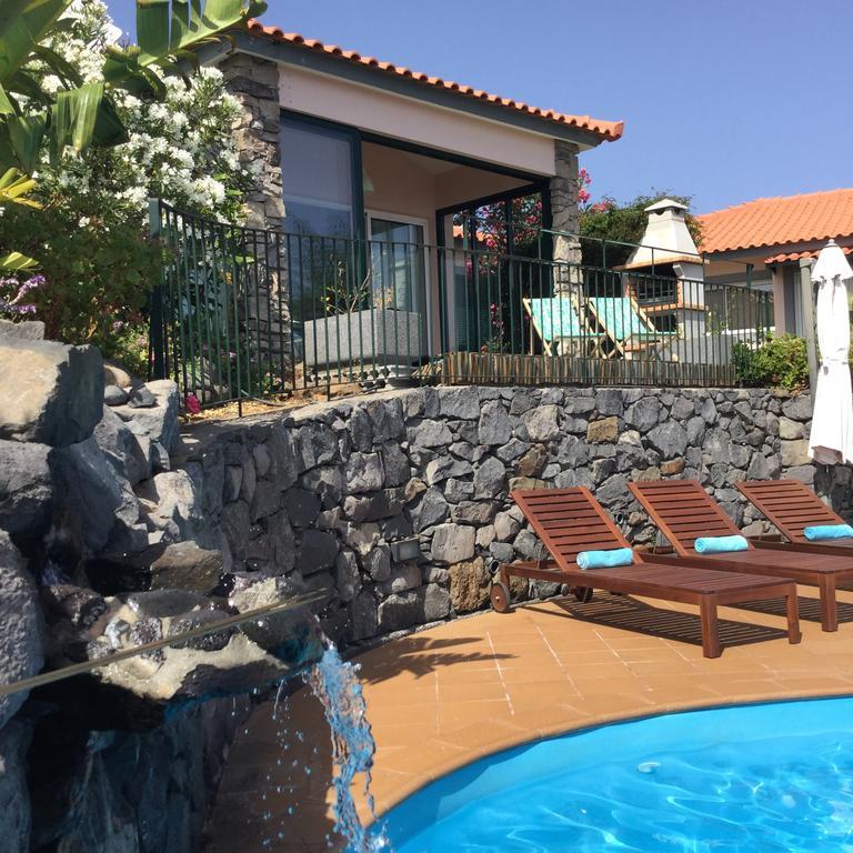 Banda Do Sol Self Catering Cottages Estreito da Calheta Kültér fotó